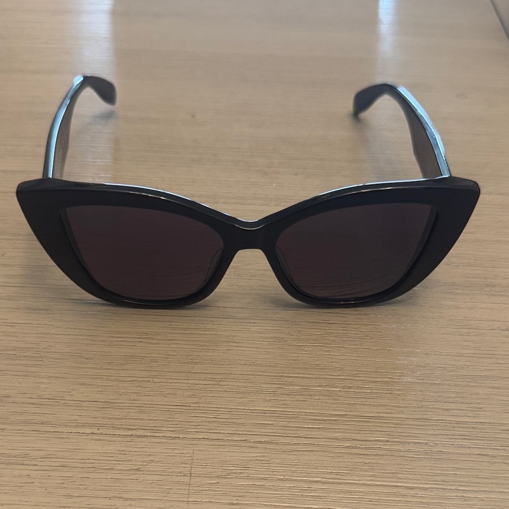 Alexander McQueen Black Cat-Eye Sunglasses